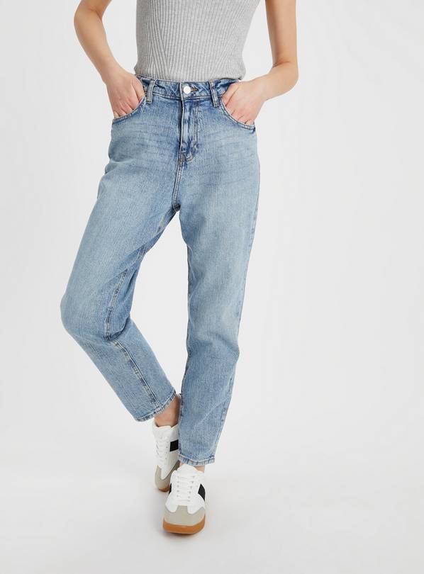 Mom jeans hot sale light